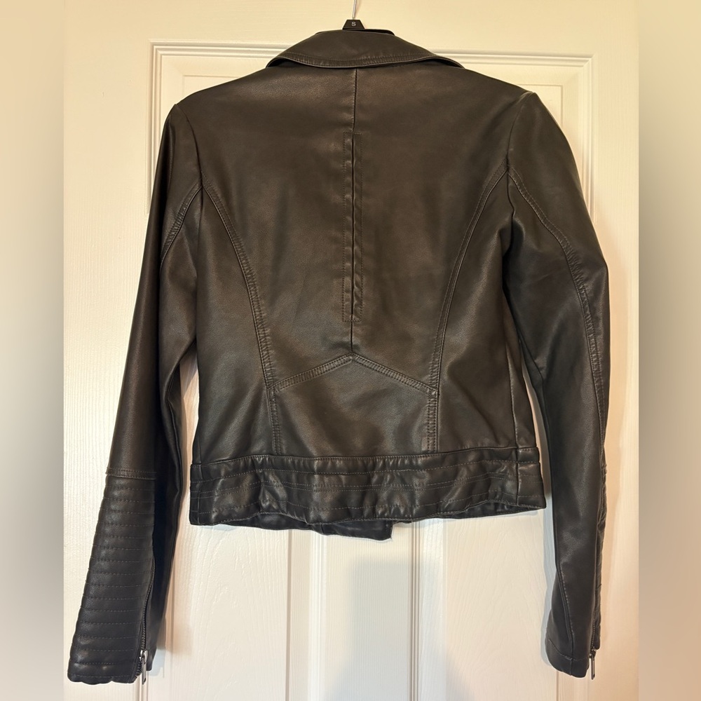 Universal Thread Black Leather Jacket - image 3